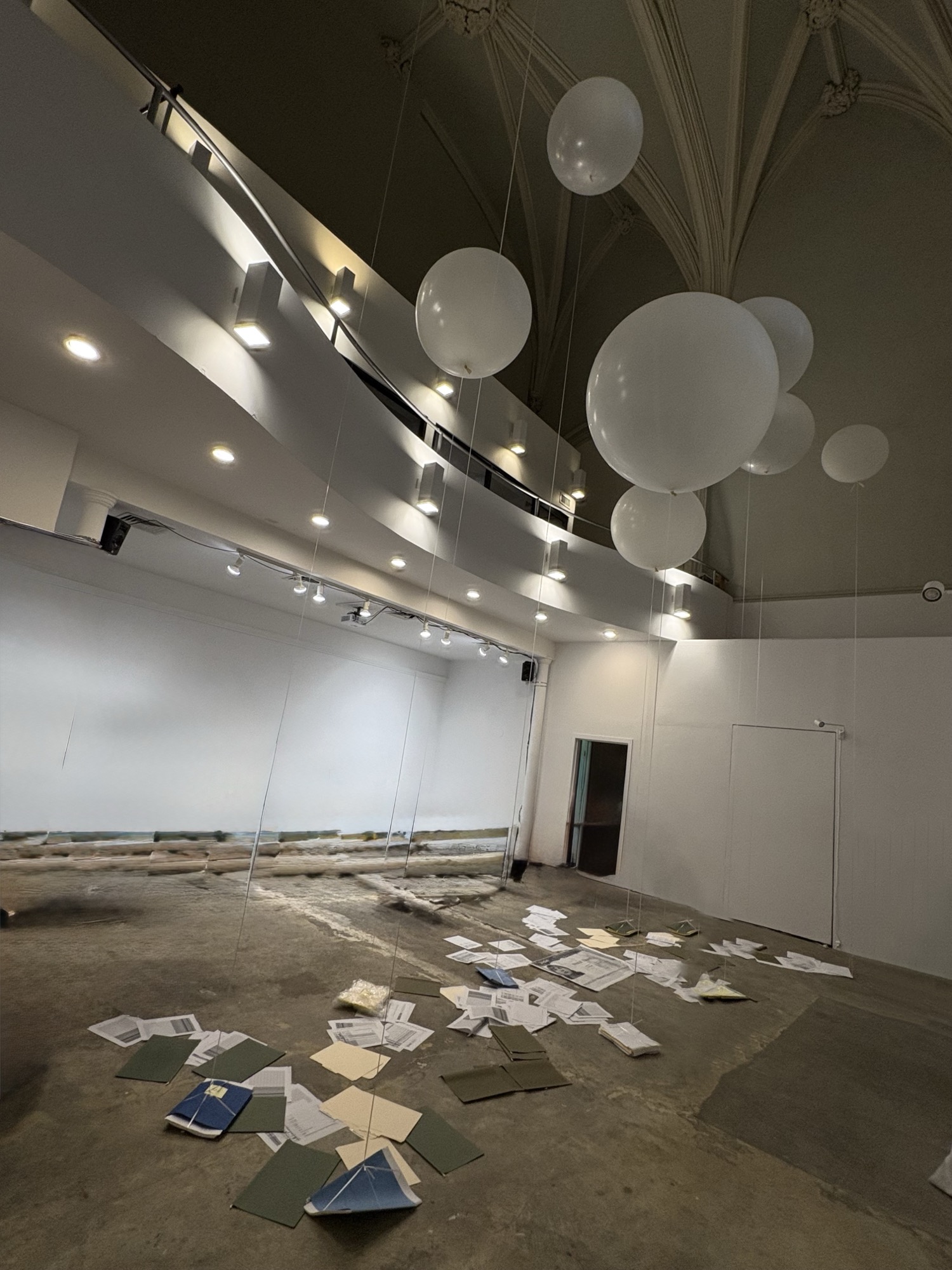 Performance “Inhale/Exhale” by Rita Kuleva